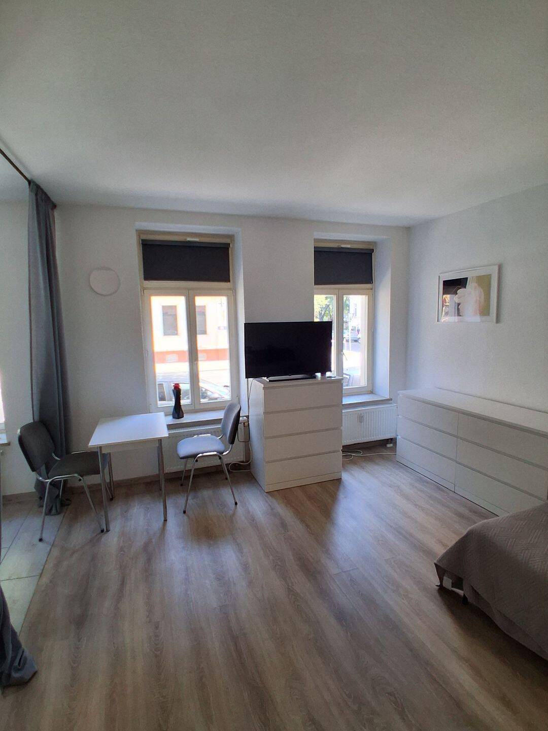 ++schöne 1-Raum-Wohnung in Leutzsch komplett möbliert++ – Leipzig – Vorschaubild 3
