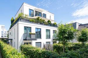 Exklusives Penthouse über zwei Ebenen in ruhiger Innenhoflage! – 22299 Hamburg – Vorschaubild 1