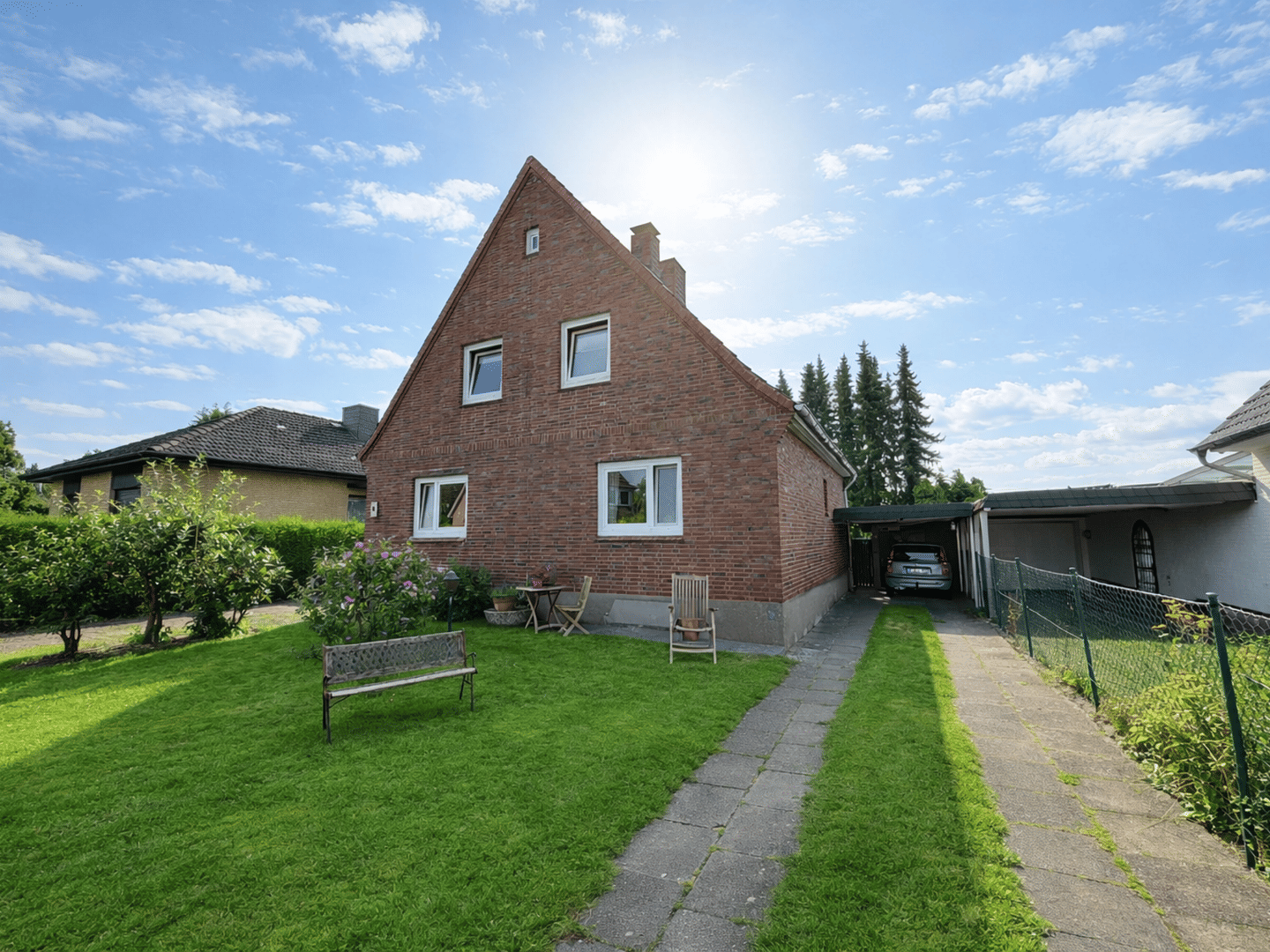 Top-Lage in Norderstedt-Mitte | Freistehendes Haus mit viel Potenzial