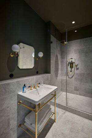 Komplett möblierte wunderschöne 3 Zimmer-Maisonette-Wohnung, W 22.03, 154 m² – 20148 Hamburg – Vorschaubild 6