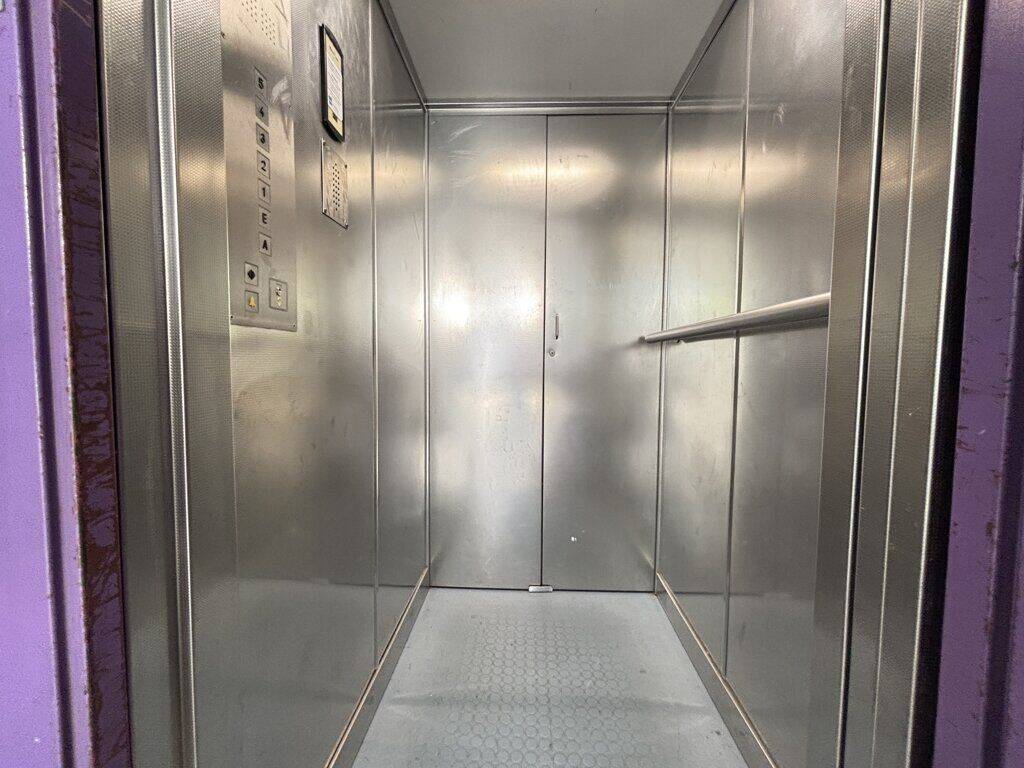 Bezugsfreies Appartement mit Garage unmittelbar am RWTH Hauptgebäude und dem Republikplatz gelegen – Aachen – Vorschaubild 5
