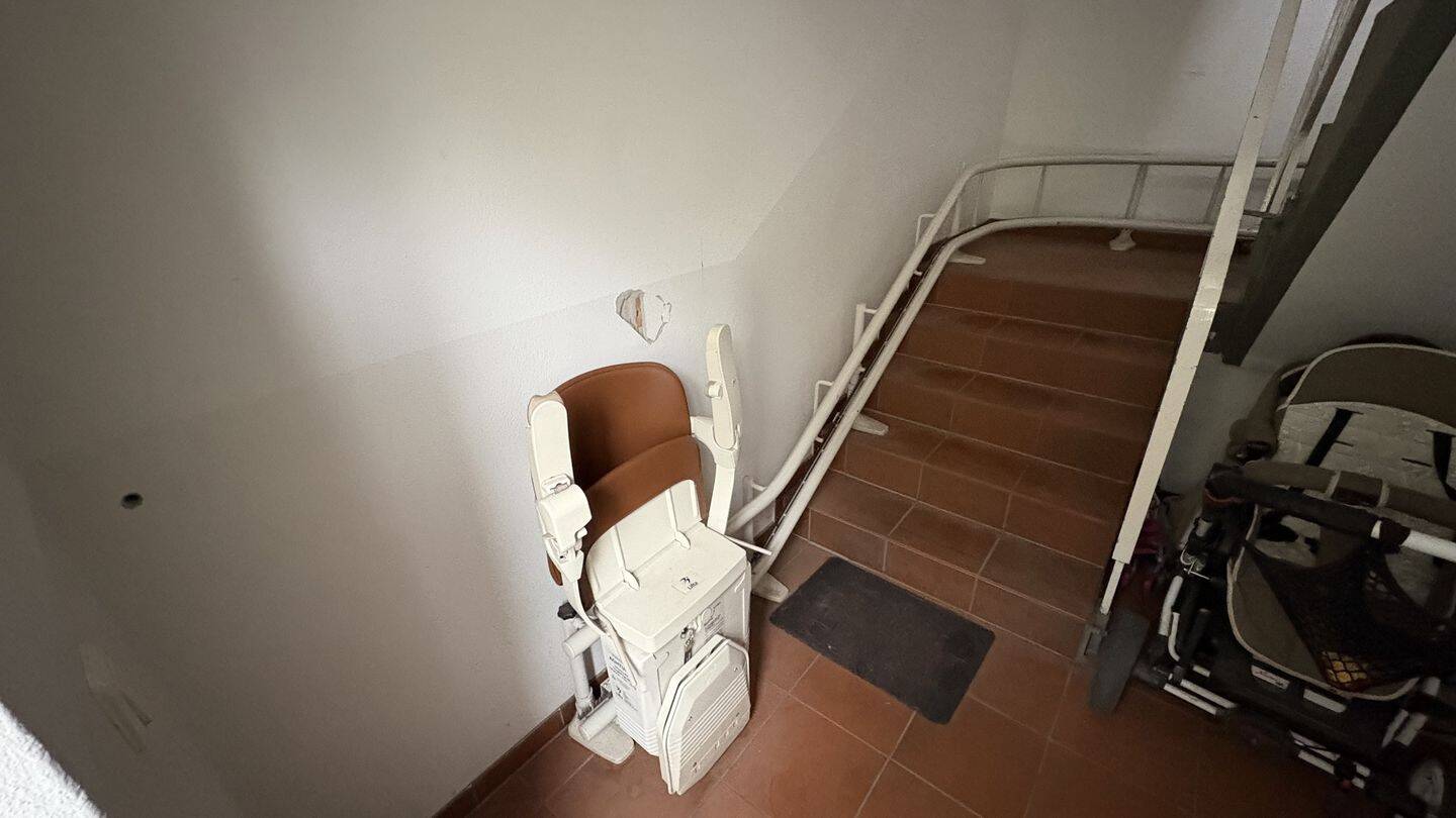 Attraktives Mehrfamilienhaus mit Ausbaureserve, großzügigem Garten und nachhaltiger Energietechnik – Eisenberg – Vorschaubild 6