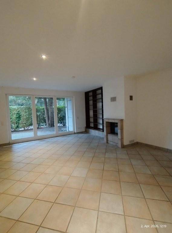 Köln-Junkersdorf, schiclke 3-Zimmer Wohnung mit Kamin, großer Terrasse und TG-Stellplatz – Köln – Vorschaubild 3