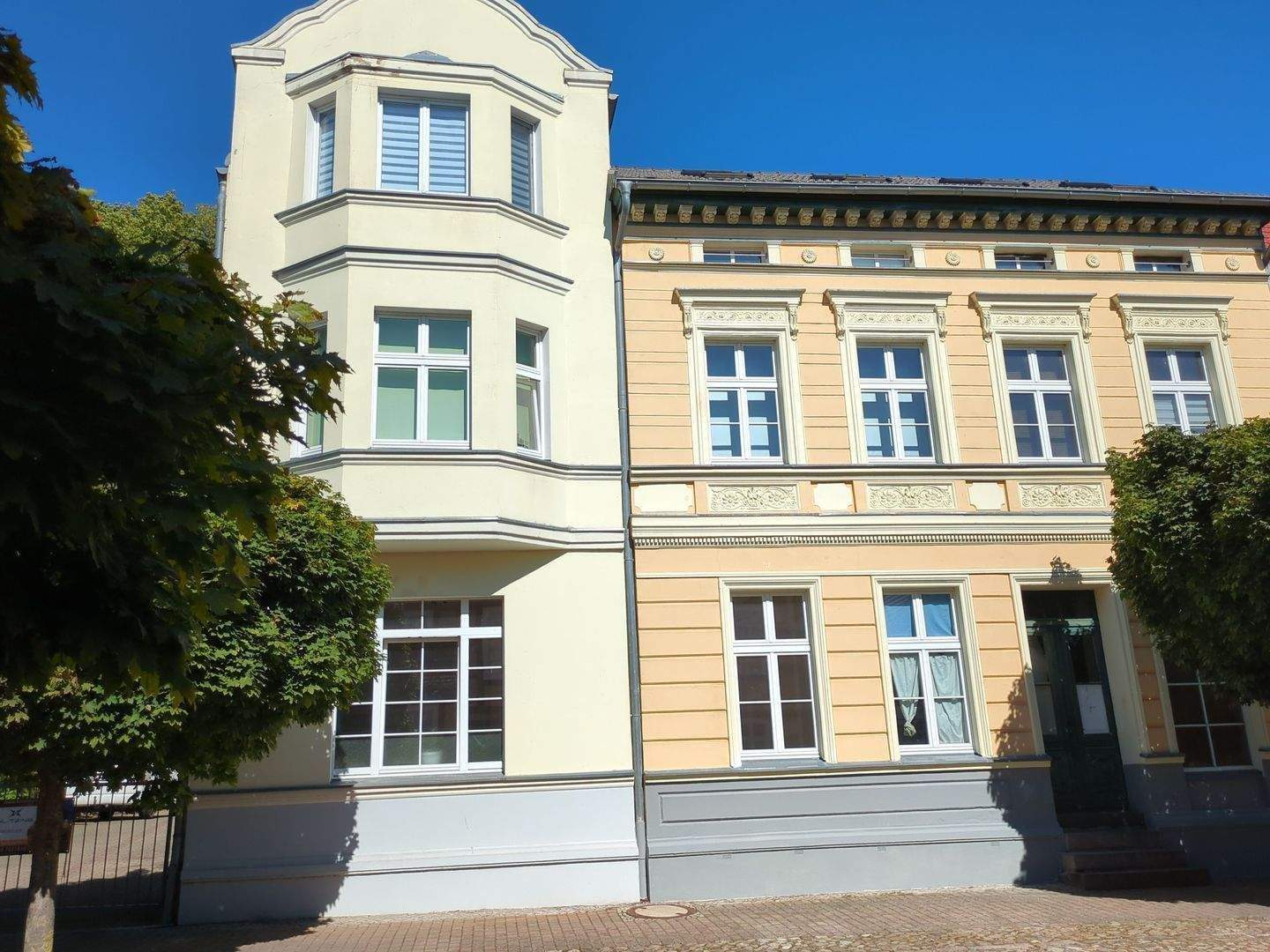 Stadtvilla mit 6 WE in Oderberg - inklusive Hinterhaus!