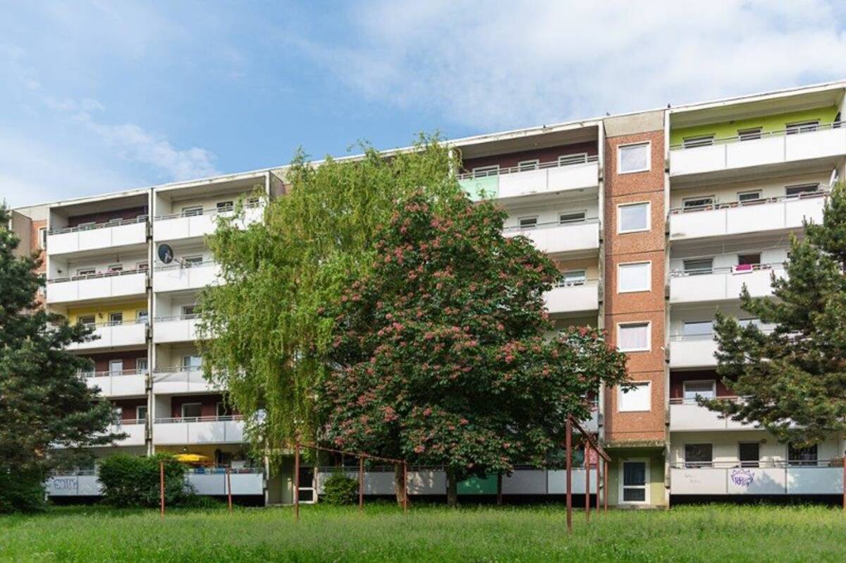 3-Zimmer-Wohnung mit Balkon (WBS)! – 1169 Dresden – Bild 1 von 3