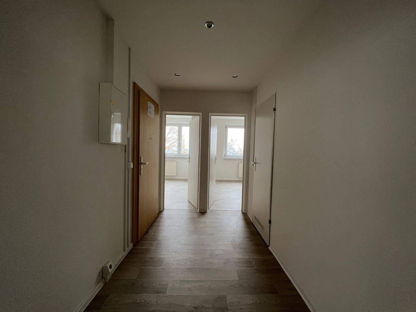 3-Zimmer-Wohnung mit Balkon sucht Lieblingsmieter – Chemnitz – Vorschaubild 4