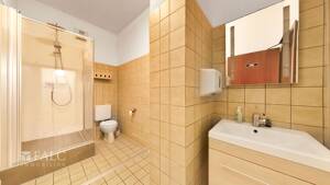 Großzügige 130 m² Erdgeschosswohnung in zentraler Lage von Düsseldorf-Pempelfort – 40211 Düsseldorf – Vorschaubild 8