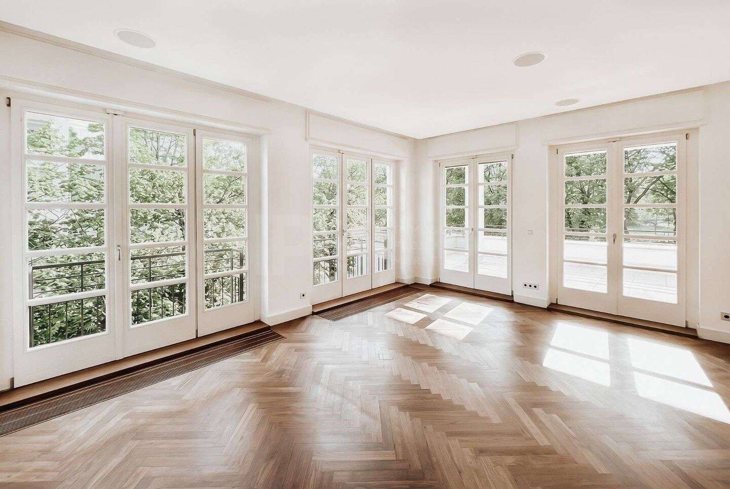 Exklusive 5-Zimmer-Residenz in der Maxvorstadt mit direktem Zugang zum Rocco-Forte-5*-Hotel The Charles – München – Vorschaubild 9