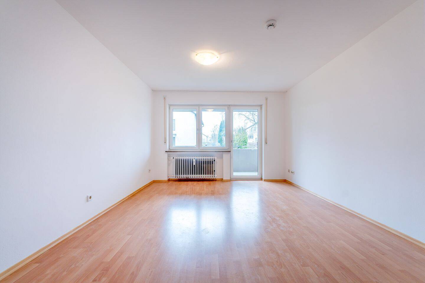Gepflegtes Apartment mit überdachtem Westbalkon in SR-SÜD – Straubing – Vorschaubild 2