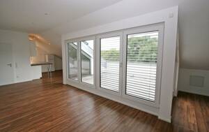 Wohnen am Regenufer!! Neuwertige 3,5 ZKB-Wohnung mit Dachterrasse – 93057 Regensburg – Vorschaubild 2