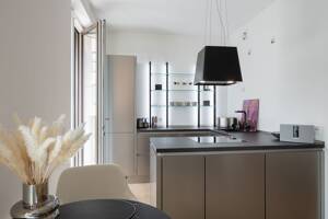 PURE Living Berlin – Exklusive 2-Zimmer-Wohnung mit Spreeblick und zwei Westbalkonen – 10243 Berlin – Vorschaubild 5