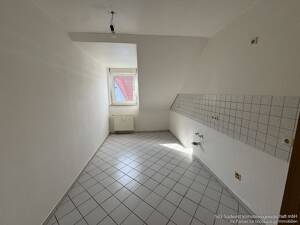 Perfekt für Eigennutzer oder als attraktive Kapitalanlage attraktive 3-Zimmer-Dachgeschosswohnung. – 75015 Bretten – Vorschaubild 4