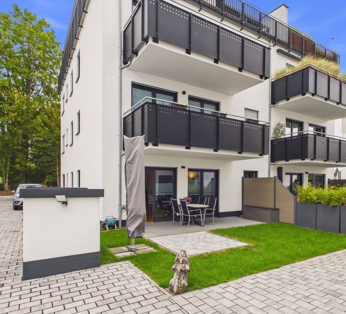 Usingen: Barrierefrei wohnen - Modern, komfortabel und mit eigenem Gartenanteil