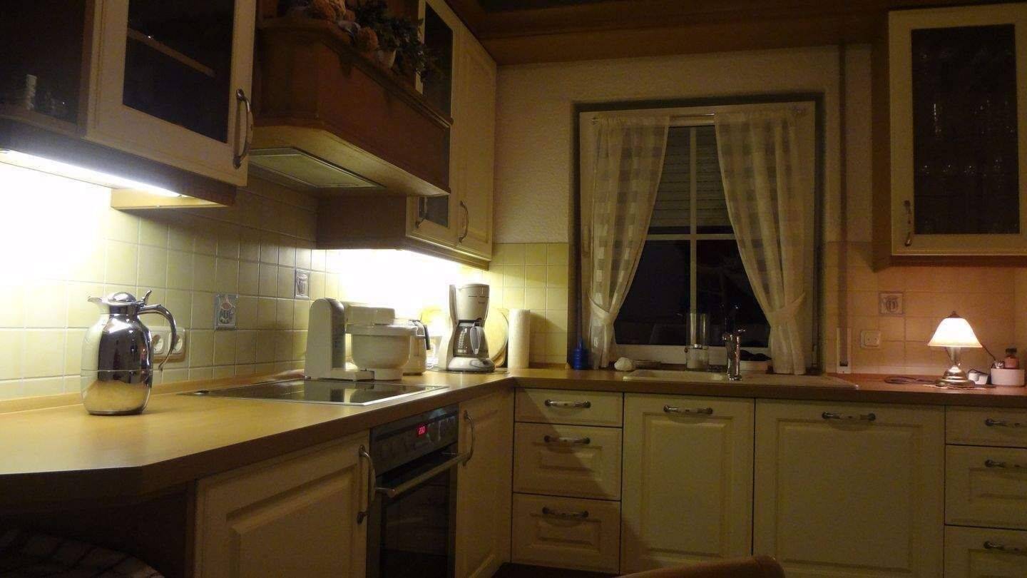 Traumhaftes Einfamilienhaus mit Einliegerwohnung in ruhiger Wohnlage von Nützen – Nützen – Vorschaubild 3