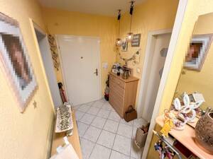 Etagenwohnung Eckernfeld - 4 Zimmer / Balkon / 2OG / Bad mit Wanne Dusche und Fenster / Dämmung – 27580 Bremerhaven – Vorschaubild 5