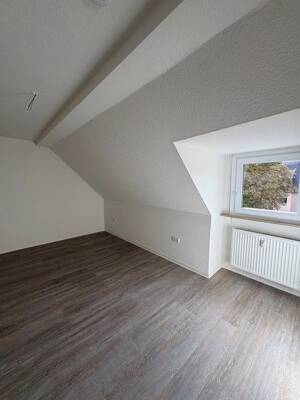 Wohnkomfort mit Aussicht - ideale 3-Zimmer-Wohnung für Paare oder Familien – 45329 Essen – Vorschaubild 2