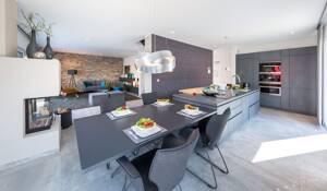 Großzügiges Mehrgenerationenhaus 286 m² in Famsen | 671.900 EUR – 22159 Hamburg – Vorschaubild 2