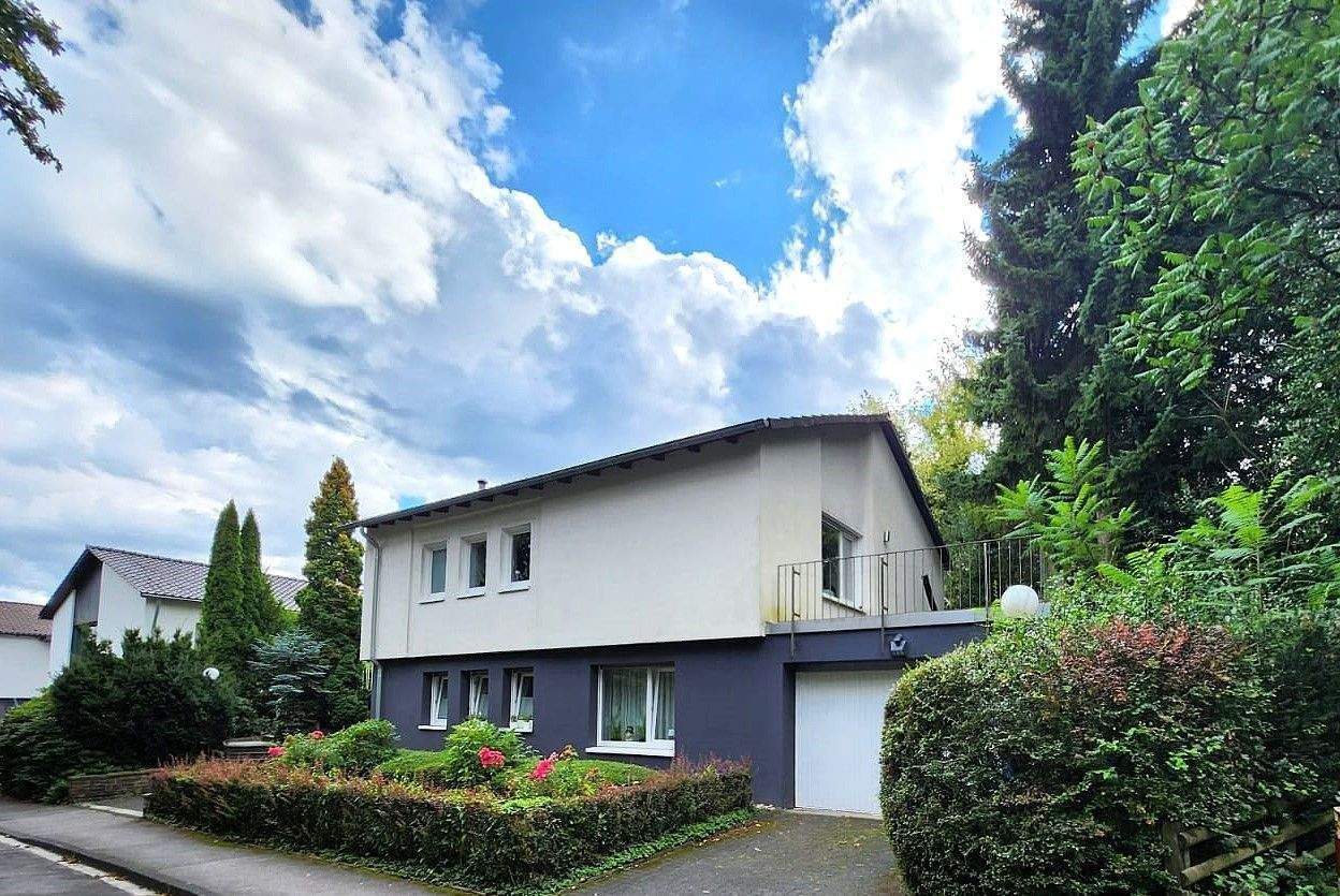 = H = FREISTEHENDES ZWEIFAMILIENHAUS IN TOP WOHNLAGE! 2X GARAGEN, TERRASSEN, GARTEN = H = – Wülfrath – Vorschaubild 2