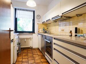 Nur wenige Meter zum Stadtwald! Geräumige 3-Zimmer-Wohnung mit Grünblick-Loggia und Einzelgarage – 47803 Krefeld – Vorschaubild 7