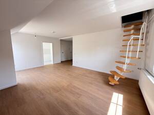 Komplett renovierte 3-Zimmer-Maisonettewohnung mit ausgebautem Spitzboden und Wallbox in Paderborn – 33102 Paderborn – Vorschaubild 6