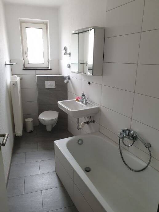 2-Zimmer Wohnung in gepflegtem Wohnhaus, zentral gelegen