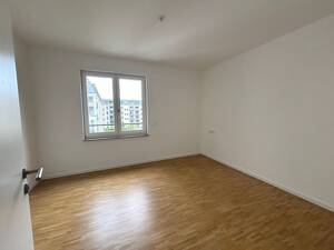 Moderne 2-Zi.-Whg. mit großer Loggia und tollem Bad – 1139 Dresden – Vorschaubild 5