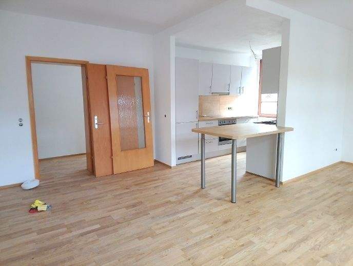 !! Tolle Einbauküche, Terrasse, 2-Raum-Wohnung mit Parkett im Stadtteil Hilbersdorf !! – Chemnitz – Vorschaubild 2