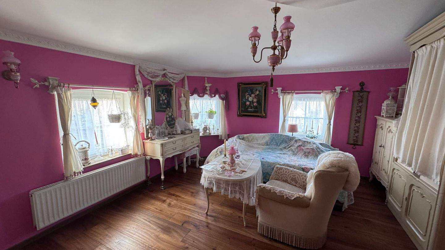 PROVISIONSFREI! 7-Familienhaus + modernes Einfamilienhaus, 2 Garagen und 7 Parkplätze in Alt-Erkrath – Erkrath – Vorschaubild 9