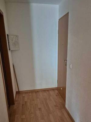 Schicke 3 Zimmer Wohnung im Dachgeschoss mit Balkon – 1159 Dresden – Vorschaubild 4