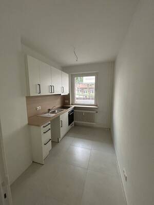 3- Zimmer-Wohnung in Hamburg-Barmbek - Erstbezug nach Sanierung ! – 22083 Hamburg – Vorschaubild 2