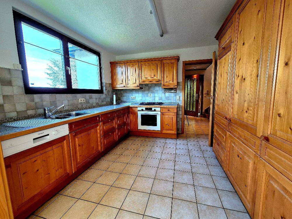 Idylisches Einfamilienhaus mit lichtdurchfluteten Räumen, großer Garten, 2 x Garage beste Lage in Leinfelden – Leinfelden-Echterdingen – Vorschaubild 8