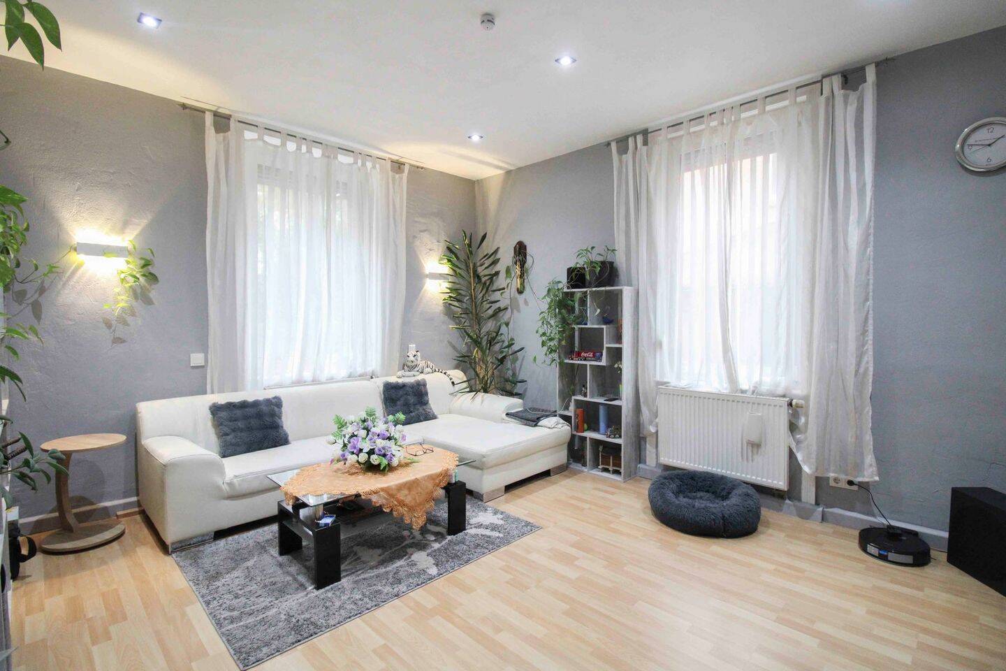 Charmante 3-Zimmer-Altbauwohnung in zentraler Lage von Bad-Cannstatt – Stuttgart – Vorschaubild 4