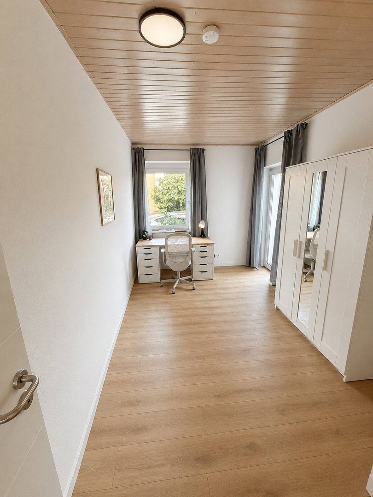 Möblierte WG-Zimmer in 3er-WG in Spardorf zu vermieten! – 91080 Spardorf – Bild 1 von 9