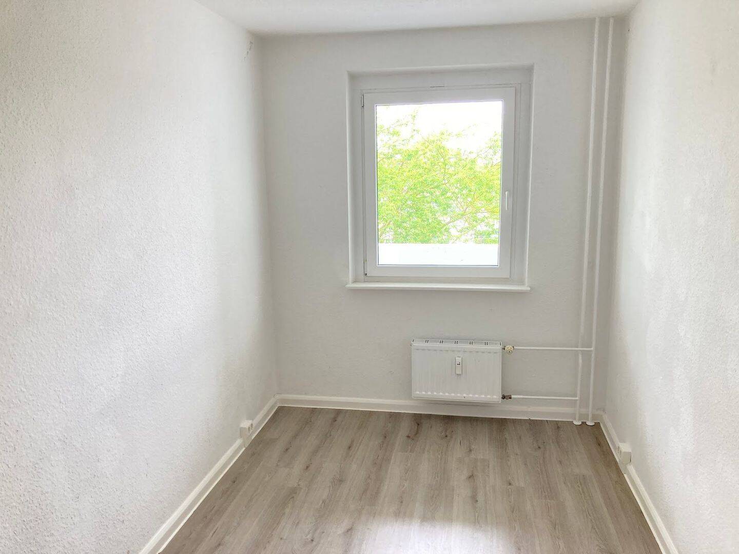 SO VIEL PLATZ... 6 Zimmer in Neu-Olvenstedt – Magdeburg – Vorschaubild 4