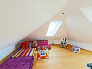 Hochwertig sanierte Dachwohnung im Heusteigviertel mit Dachterrasse – 70180 Stuttgart – Vorschaubild 8