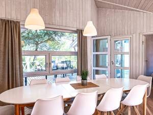 Wunderschönes Ferienhaus mit Pool und Sauna am Priwall / Travemünde – mit Meerblick! – 23570 Lübeck – Vorschaubild 9