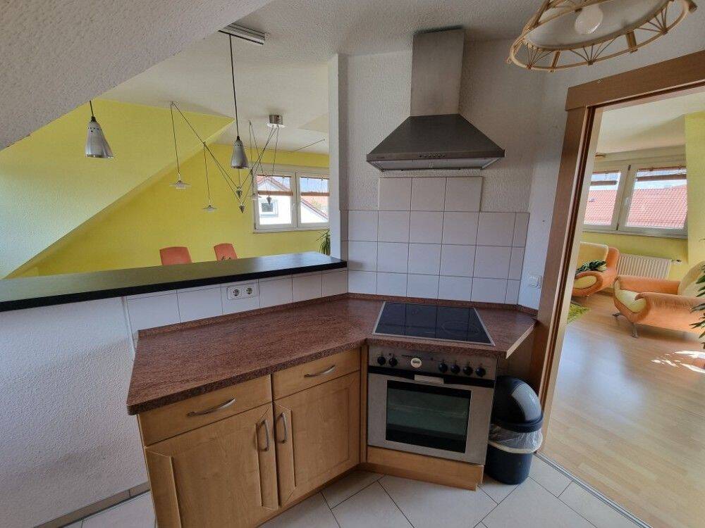 Oben Wohnen ... Charmante Dachgeschoss- Wohnung mit sonniger Loggia ... – Nürnberg – Vorschaubild 7