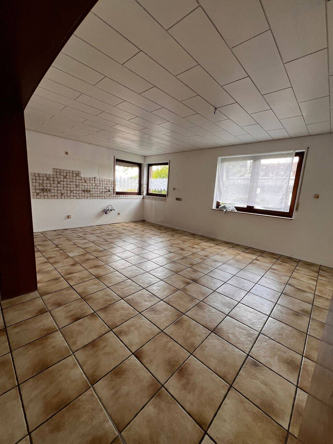 Großzügige Maisonette-Wohnung mit Terrasse und Garage in Dortmund-Hombruch – Dortmund – Vorschaubild 3