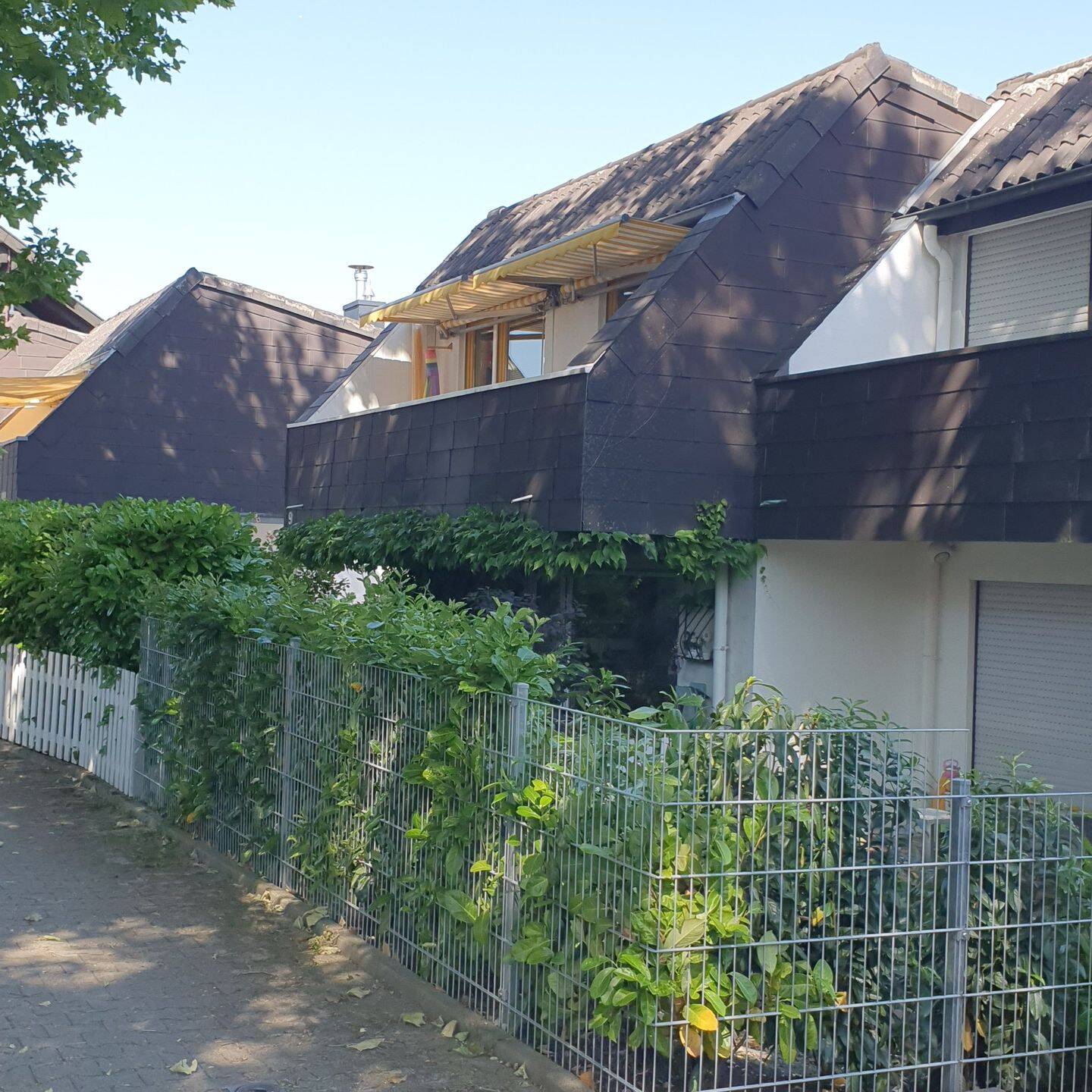 Pforzheim-Leibnizweg- Charmante Doppelhaushälfte mit Wohlfühlatmosphäre – Pforzheim – Vorschaubild 2