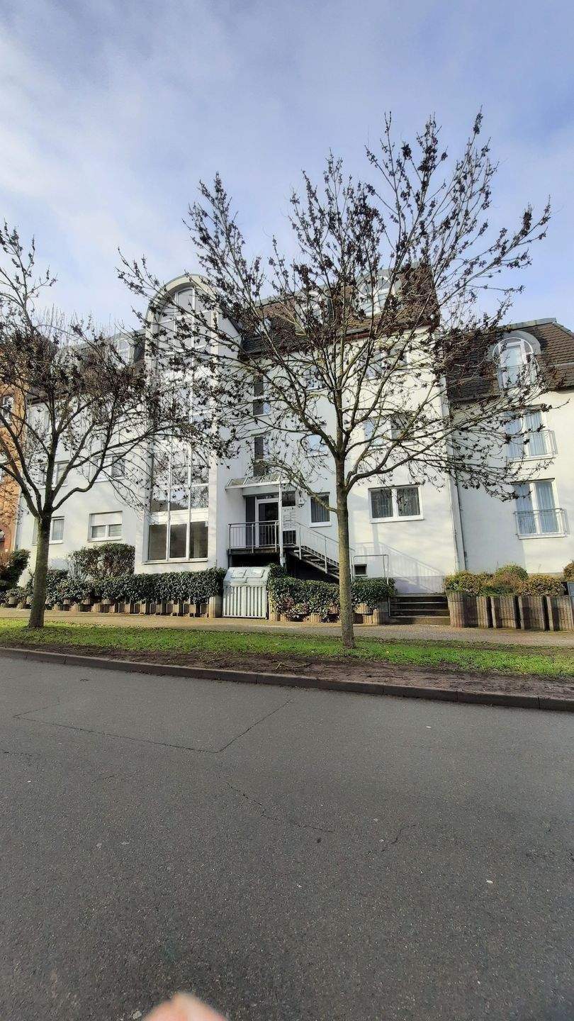 Schöne 2-Raum Wohnung in ruhiger Lage mit großem Balkon – Magdeburg – Bild 1 von 9