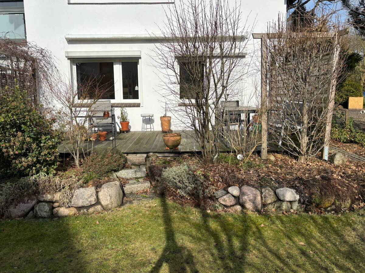Von Privat: 2,5-Zimmer-Wohnung mit Terrasse und Garten – 22399 Hamburg – Bild 1 von 9