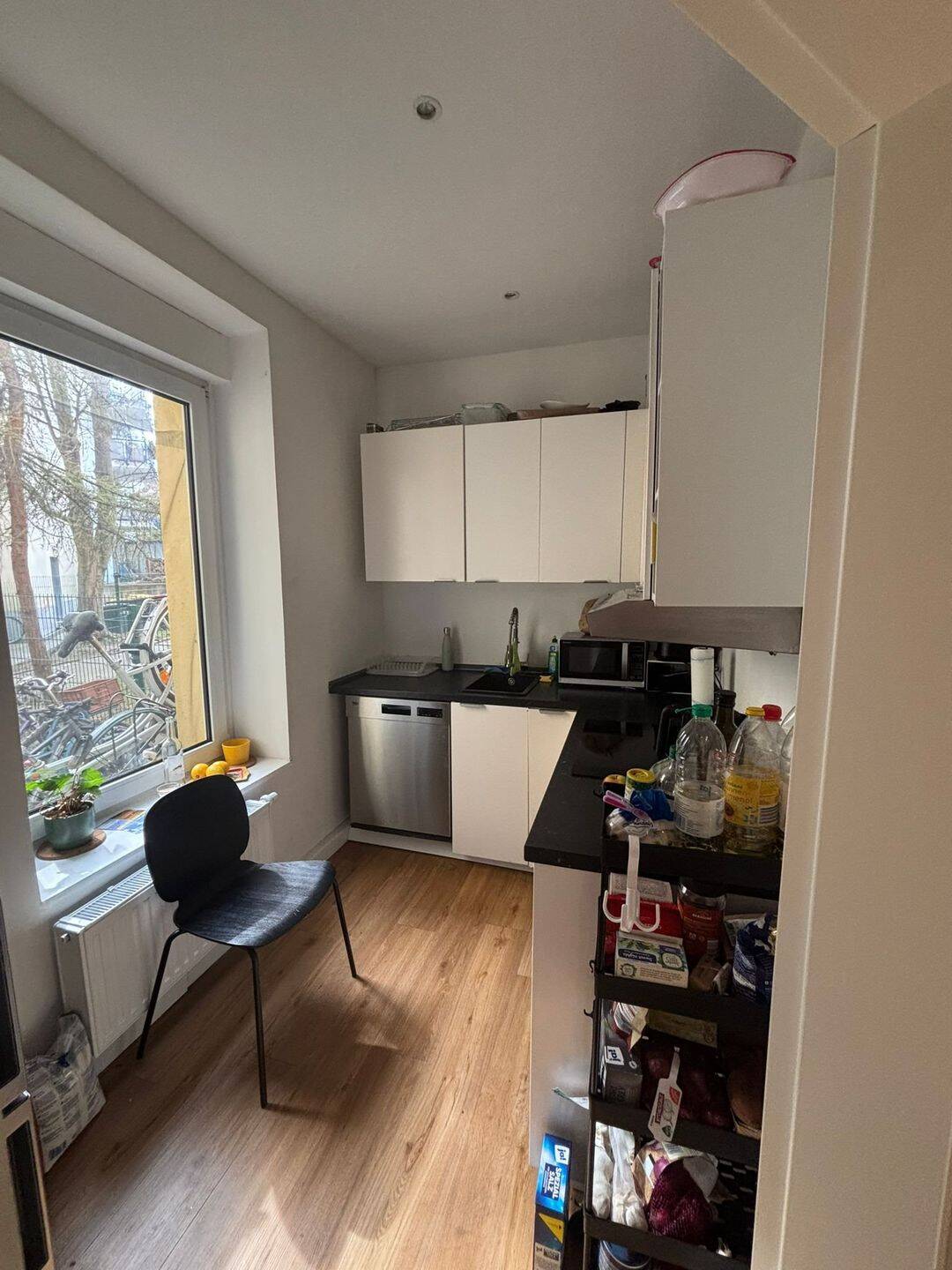 süßes WG Zimmer am Felsenkeller, Nachmieter gesucht ! – Leipzig – Vorschaubild 4