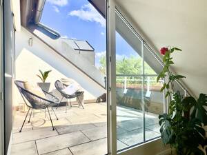 DAS GESAMTE DACHGESCHOSS - Ruhige Lage im Märchenviertel mit Dachterrasse & zwei Balkonen – 81739 München – Vorschaubild 9