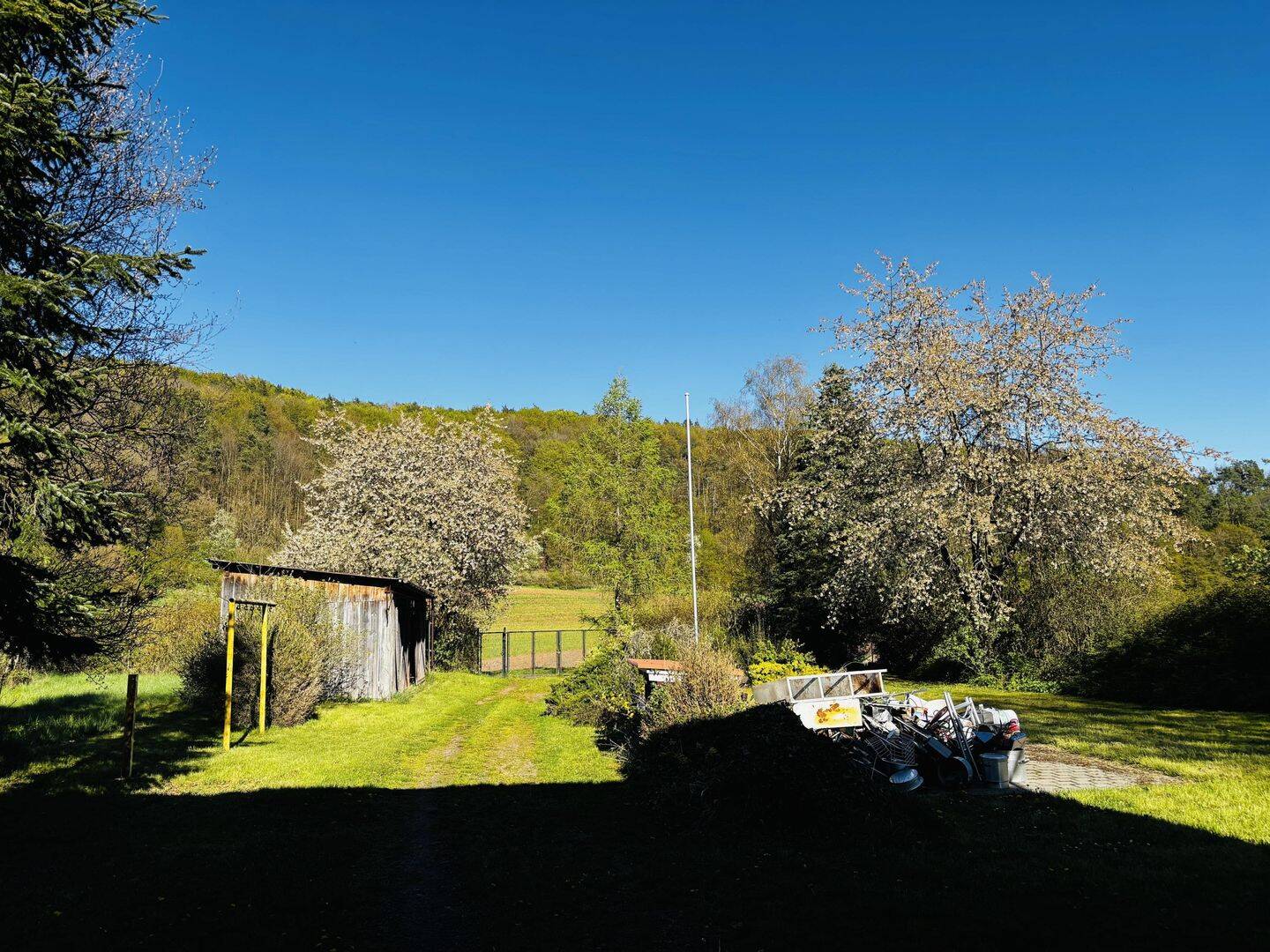 *PREISREDUZIERUNG* Charmanter Landsitz mit Nebengebäuden auf 2750m² großem Grund - perfekt für Familien, Tierhalter, Handwerk – Hofheim in Unterfranken – Vorschaubild 9