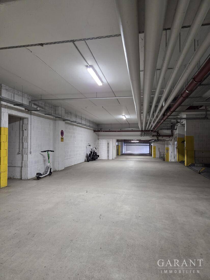 Attraktive, renovierte Ergeschosswohnung mit Tiefgarage in Top-Lage nahe Uni / FOS /BOS – Regensburg – Vorschaubild 7