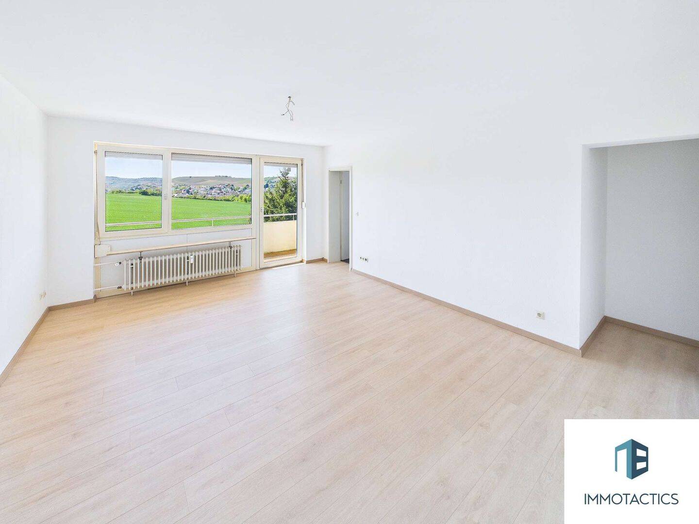 Kapitalanlage mit Blick auf den Rotenfels - 2 Zimmer mit Einbauküche Balkon & Stellplatz inklusive – Bad Kreuznach – Vorschaubild 3