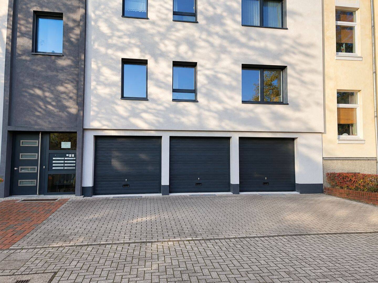 Helle 3-Zimmer-Wohnung mit Balkon in Hannover-Voltmerstraße