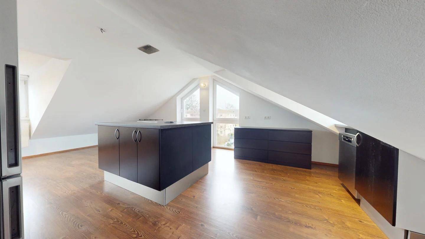 Lichtdurchflutete 3-Zi.-Whg. im Loftstil - ideal für Paare oder WG in Erlangen – Erlangen – Vorschaubild 4
