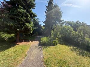 RESERVIERT ! Doppelhaushälfte mit großem Grundstück, Garage und wunderschönem Garten in Köln-Bilderstöckchen – 50739 Köln – Vorschaubild 8