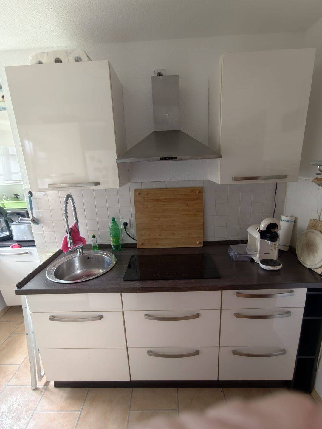 Frei ab 1.9.26 / Balkon + Bad mit Dusche / am Heimgarten – Chemnitz – Vorschaubild 2